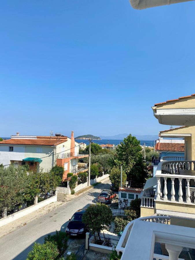Thea Apartments Nea Iraklitsa Luaran gambar